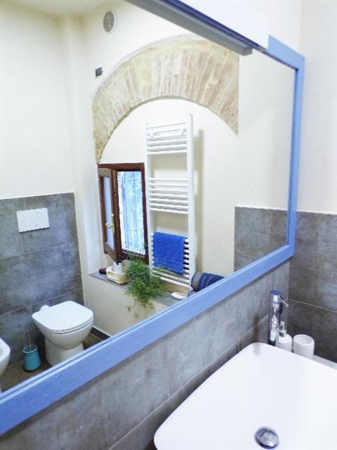 A Casa Di Giulia Siena Exterior foto